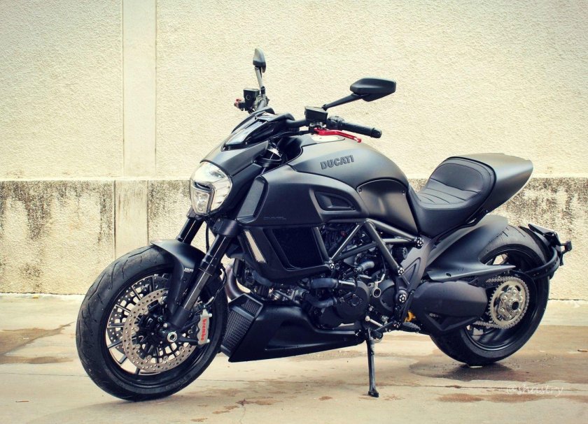 Мотоцикл Ducati Diavel