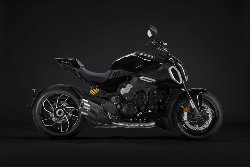 Diavel v4 2023