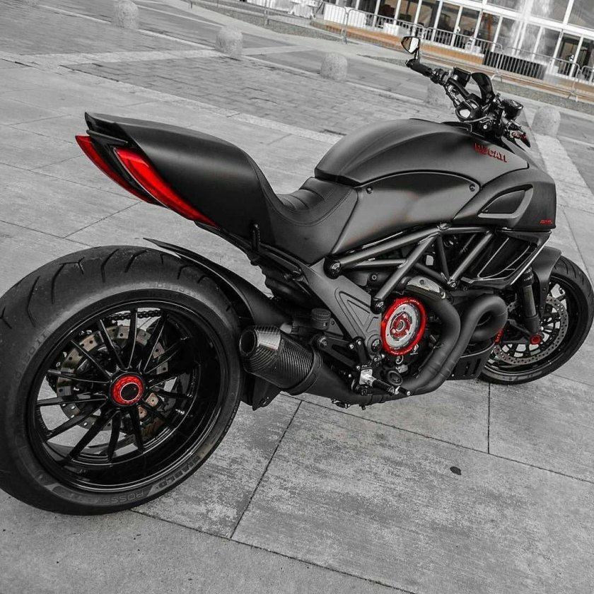 Мотоцикл Ducati Diavel
