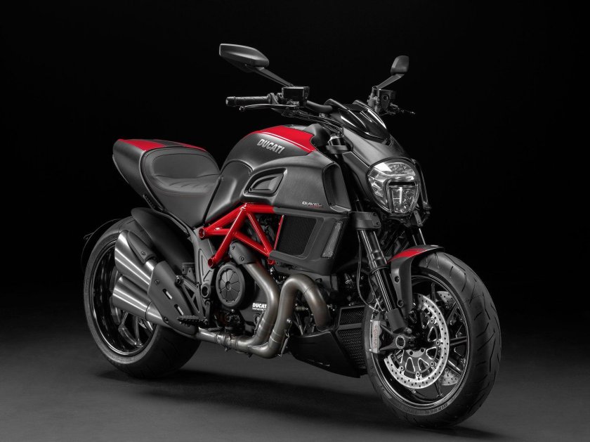 Ducati Diavel Carbon 2015