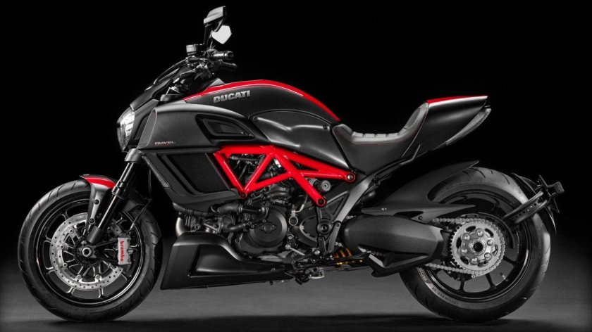 Ducati Diavel Carbon