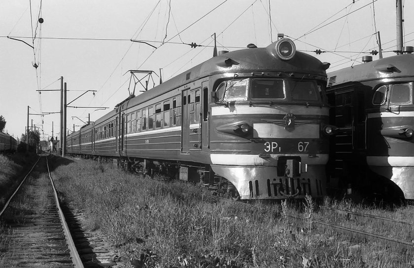 Эр1 электропоезд