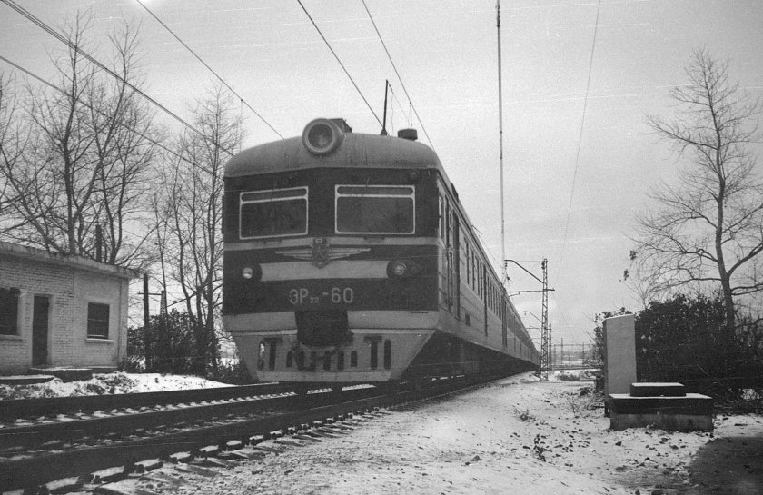 Эр22 электропоезд