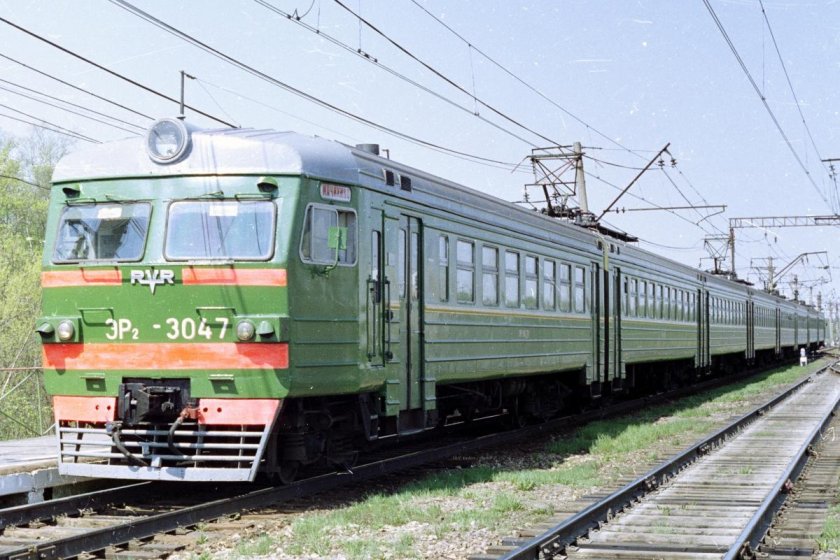 Эр2 электропоезд