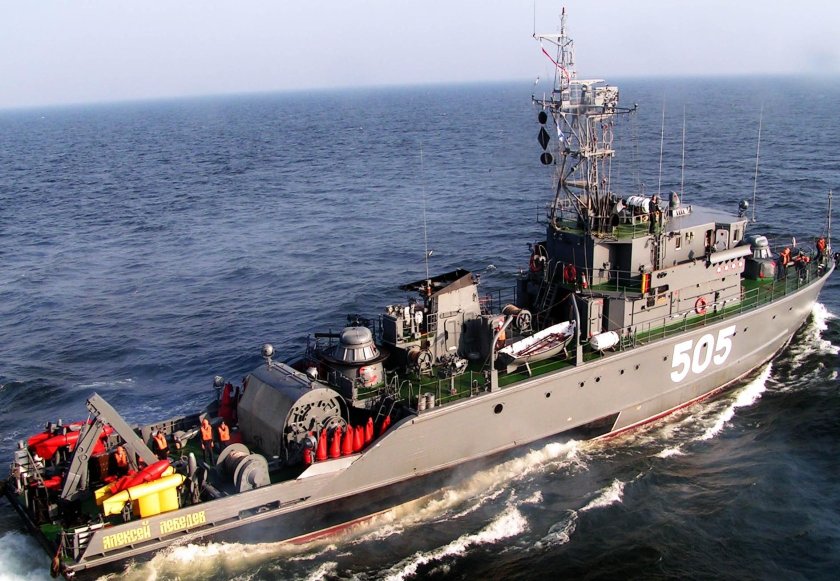 Базовый тральщик Алексей Лебедев