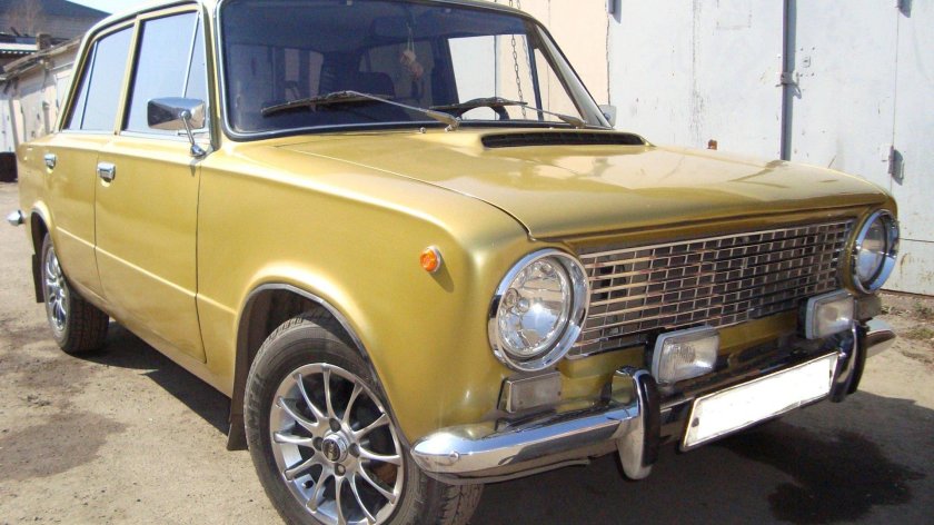 ВАЗ 2101 бежевый металлик