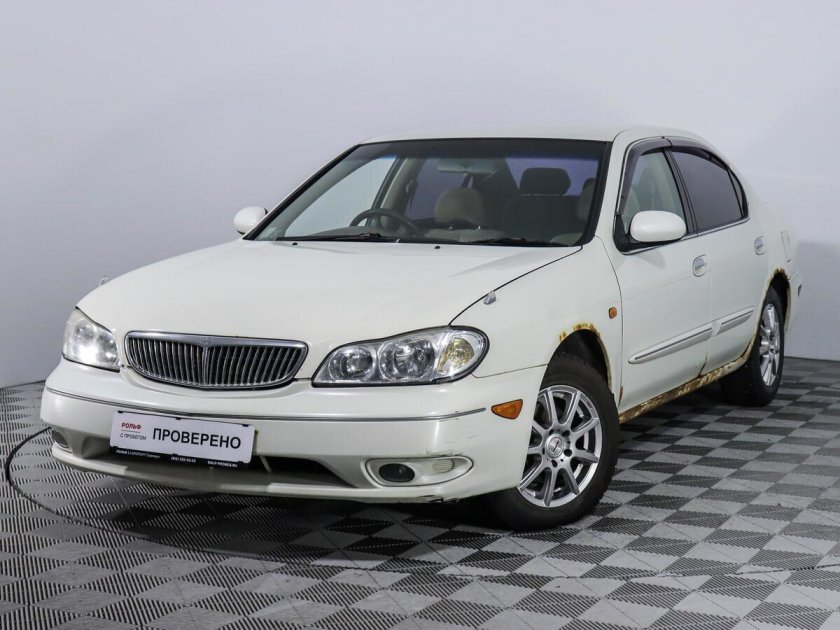 Ниссан Цефиро белый