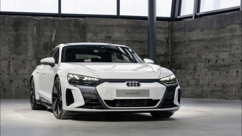 Audi RS E-tron gt 2022