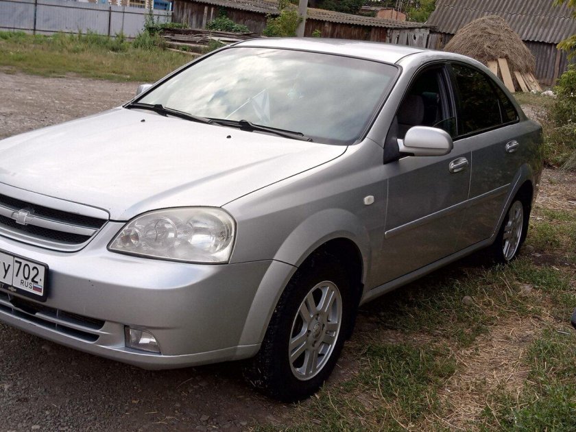 Шевроле Лачетти 2008 черный