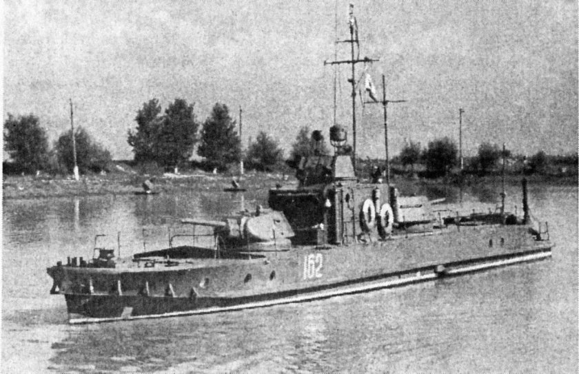 Малые речные бронекатера проекта 1125