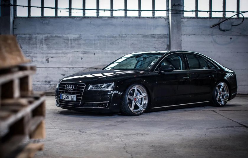 Audi s8 перевозчик