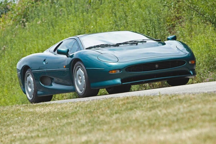Jaguar XJ 220