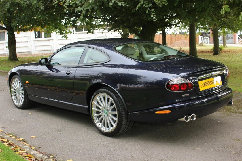 Jaguar xk8
