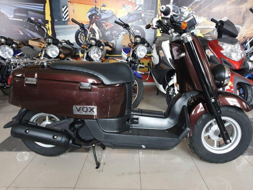 Скутер Yamaha Vox 50