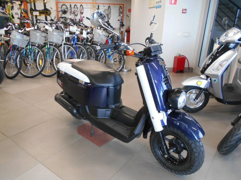 Скутер Yamaha Vox 50