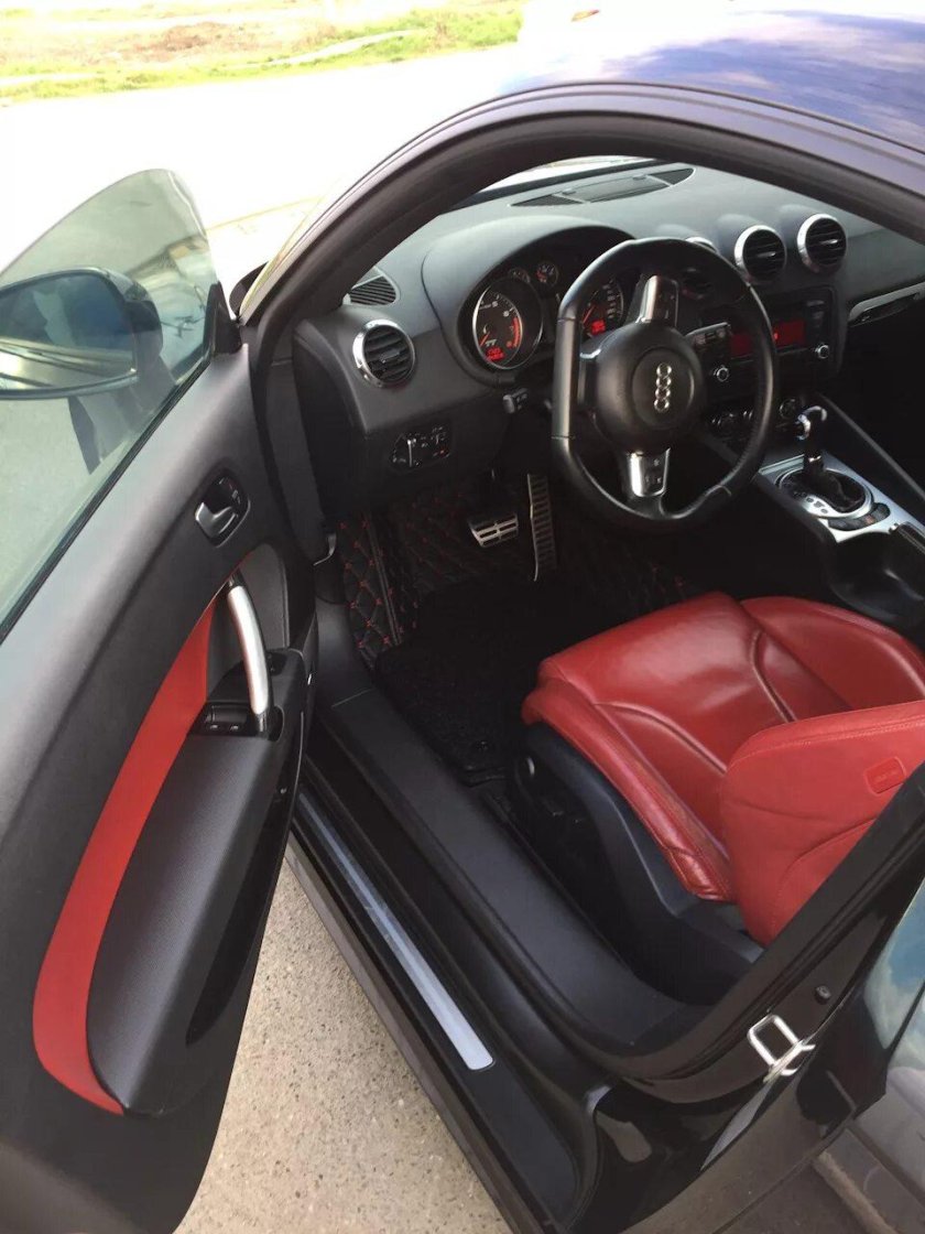 Ауди ТТ 2007 салон