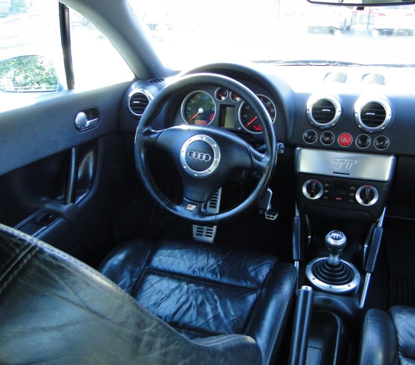 Ауди ТТ салон 1999