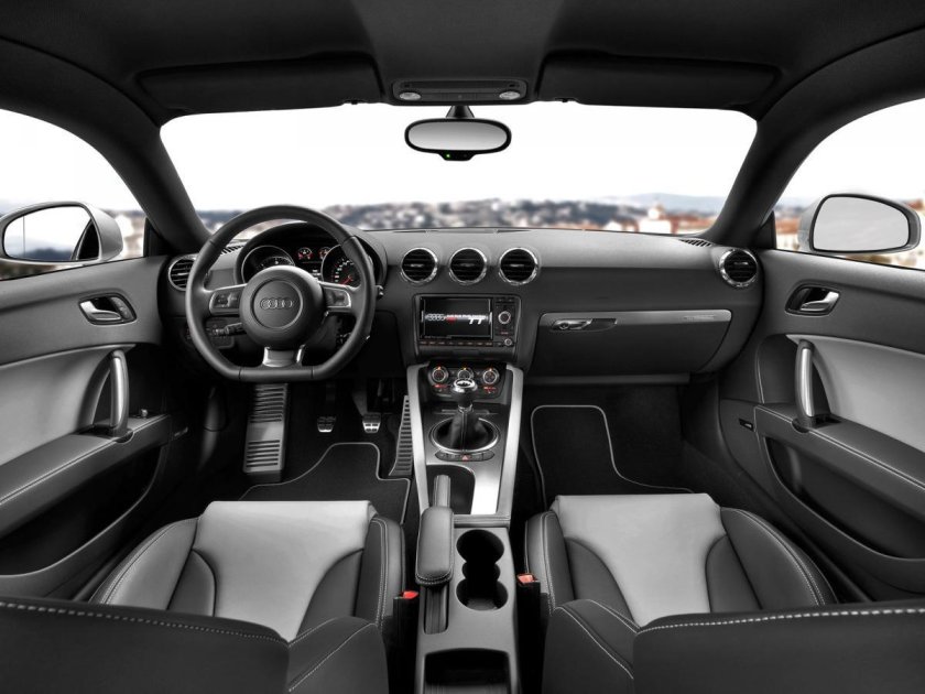 Audi TT 8j Interior