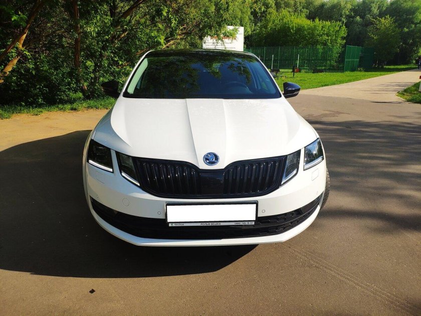 Skoda Octavia a7 белая