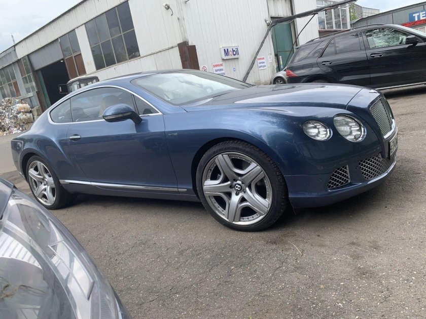 Автоподставщик на Бентли