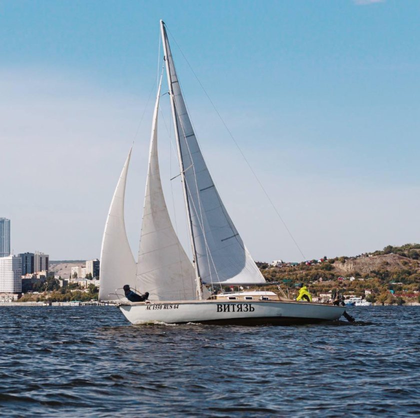 Яхта Dufour Atoll 43