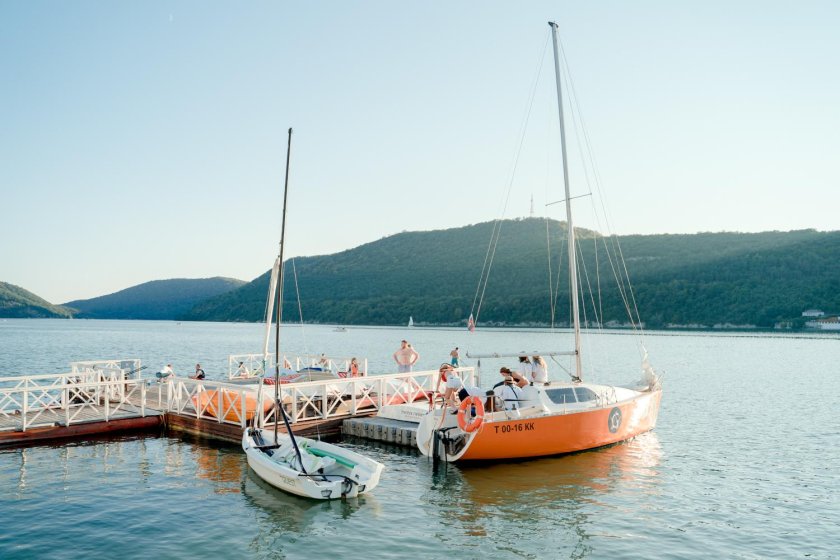 Малая лиса яхта