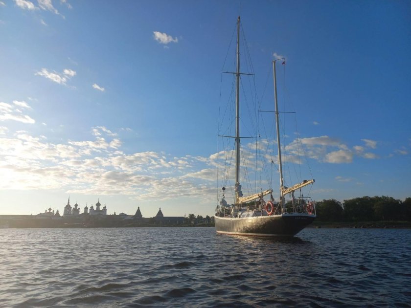 Учебная яхта