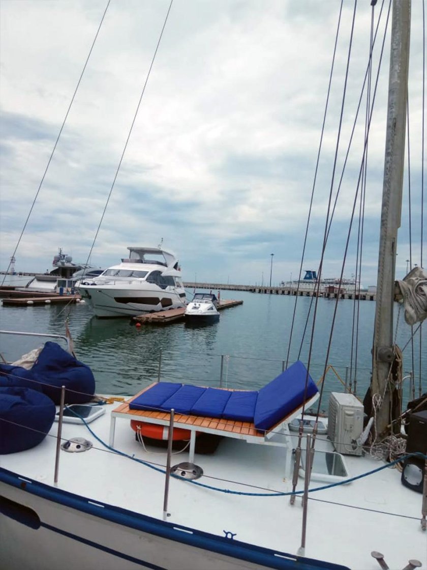 Яхта Юлия Сочи