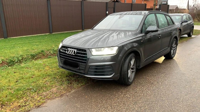Audi q 7 4 m