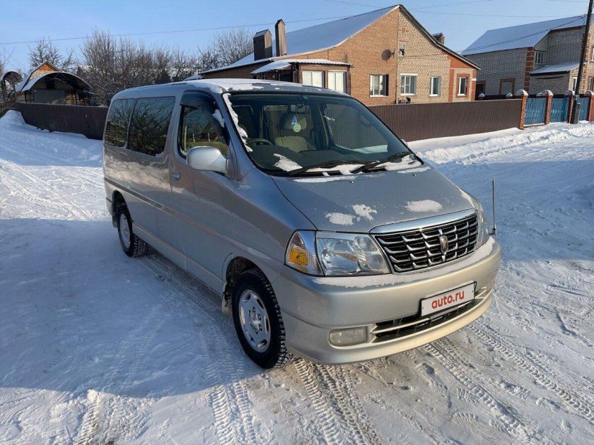 Toyota grand hiace