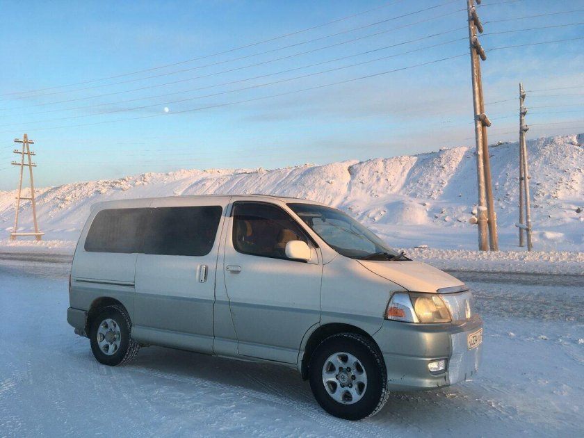 Toyota Hiace 2000