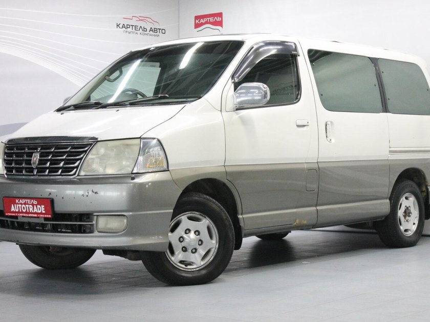 Toyota Grand Hiace