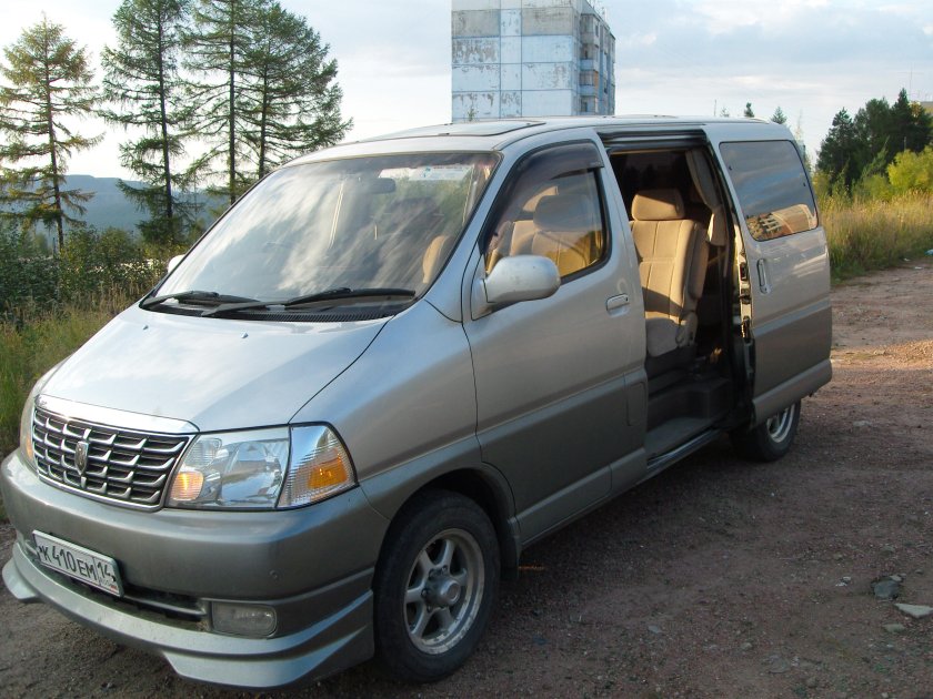 Toyota Haise 2000