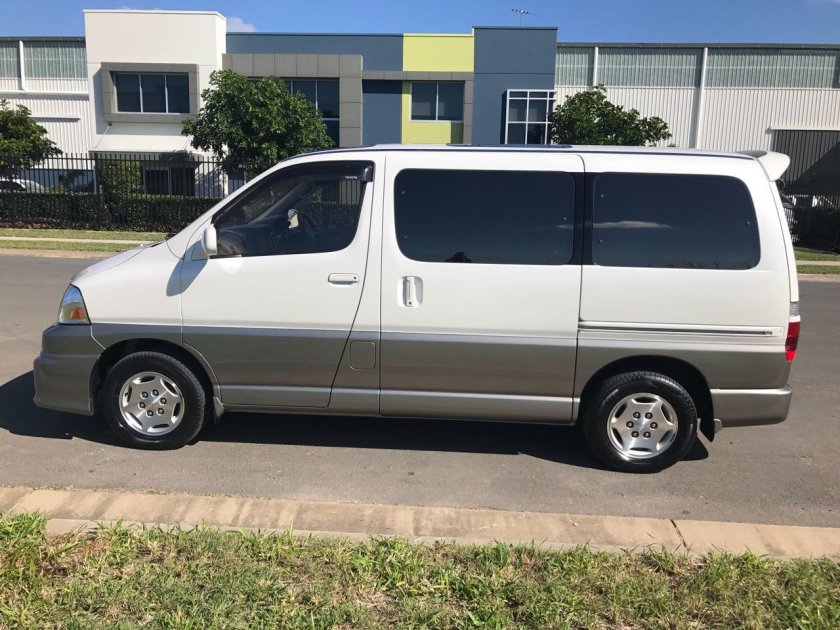 Toyota Grand Hiace