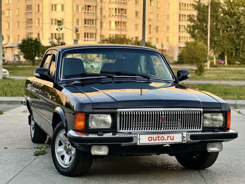 Волга ГАЗ 3102 черная