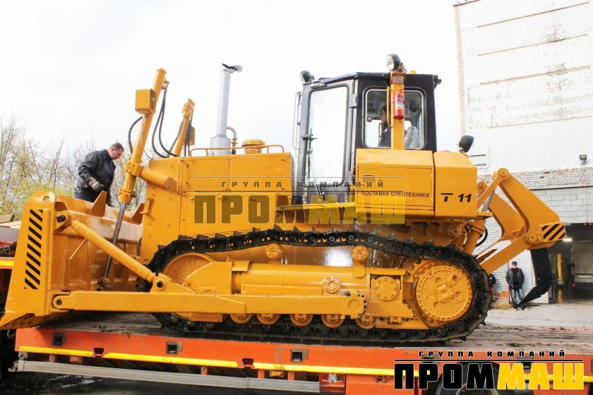 ЧЕТРА 11 бульдозер