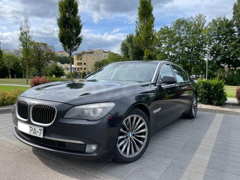 БМВ 7