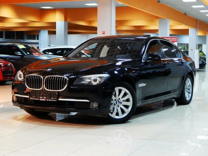 BMW 7 2010