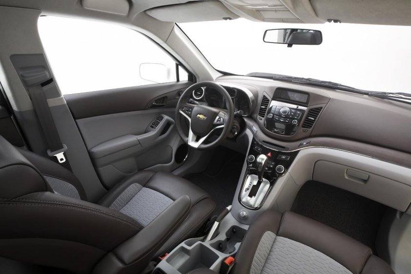 Шевроле Орландо 2012 салон