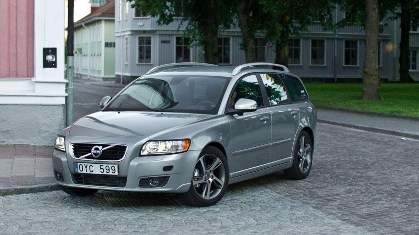 Вольво v50