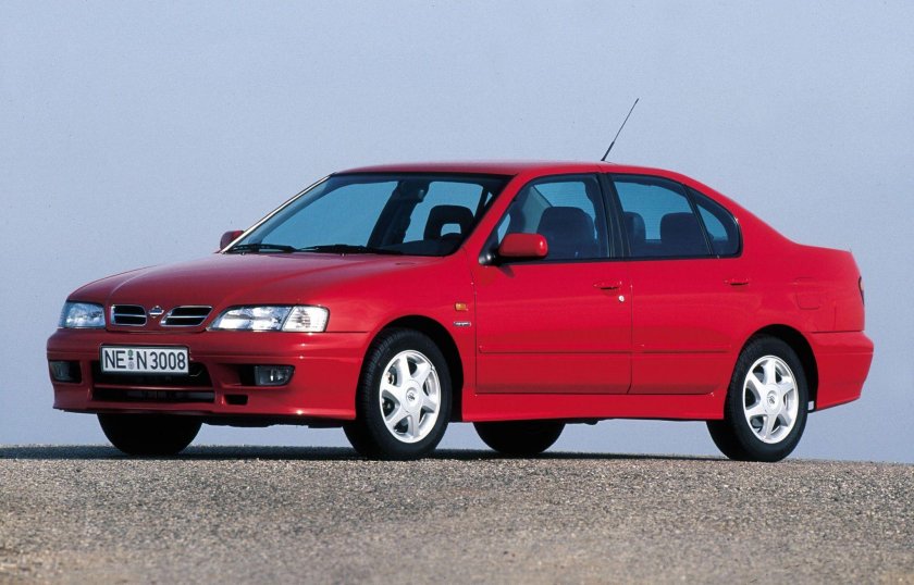 Nissan primera II (p11)