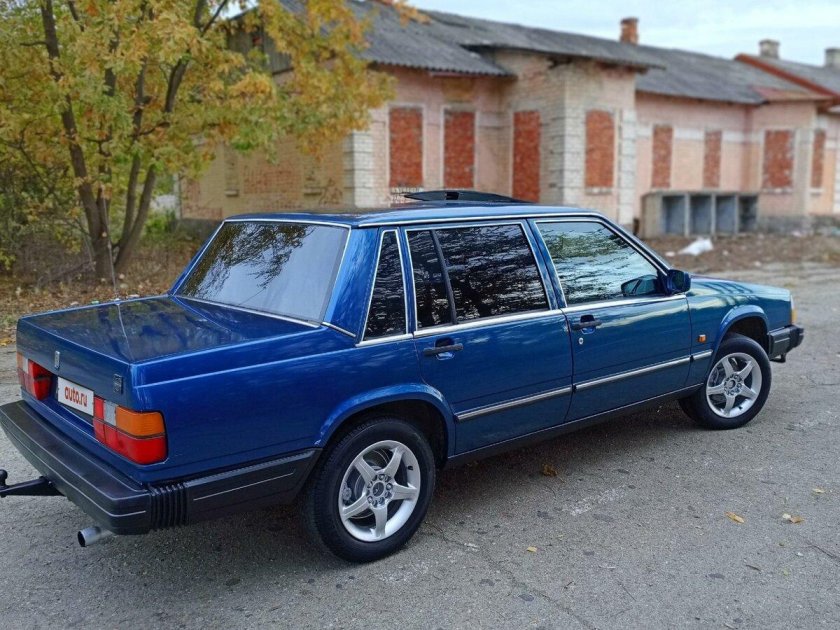 Вольво 740 1990