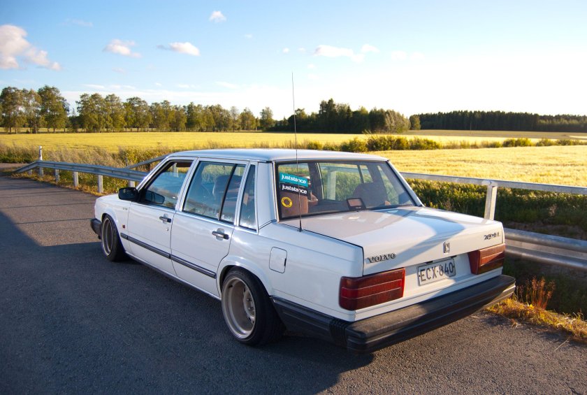 Volvo 740 stance