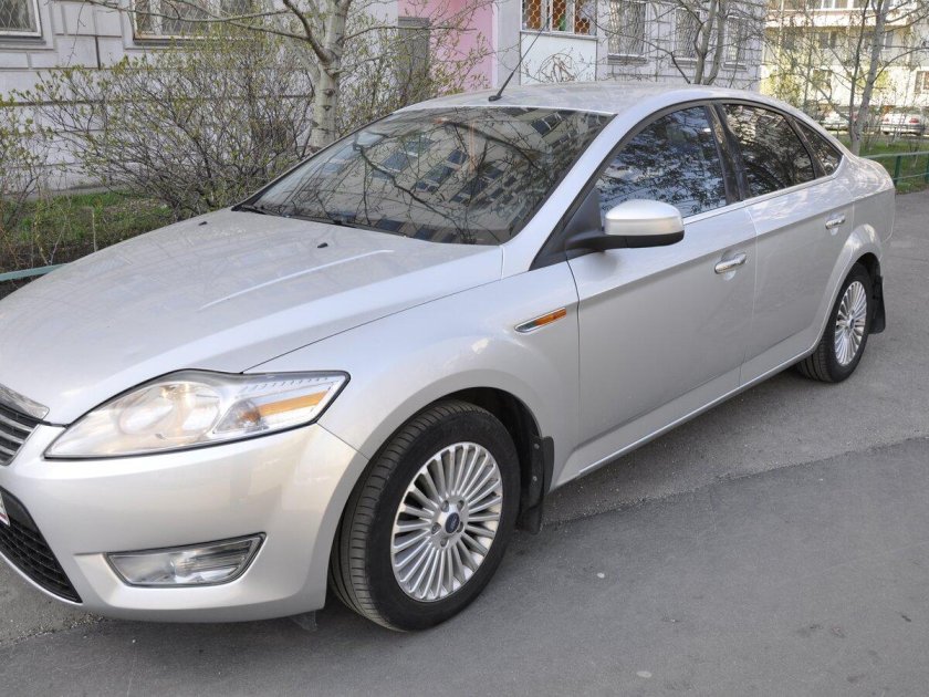 Форд Мондео 4 серебристый