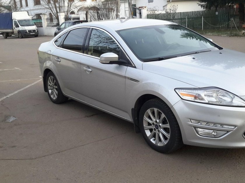 Форд Мондео 4 серебристый