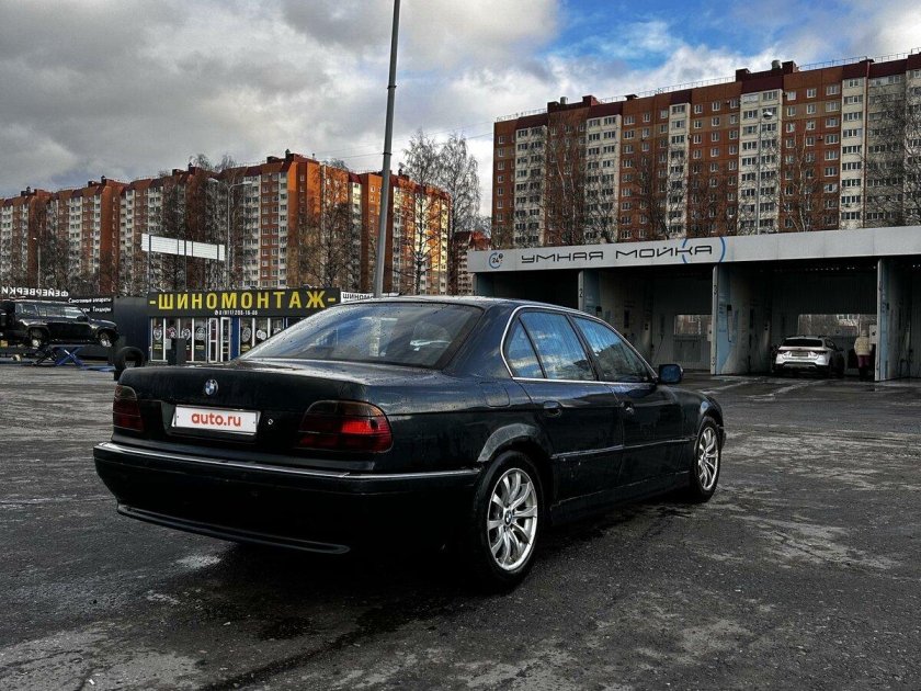 Бмв 750 е 38 бумер