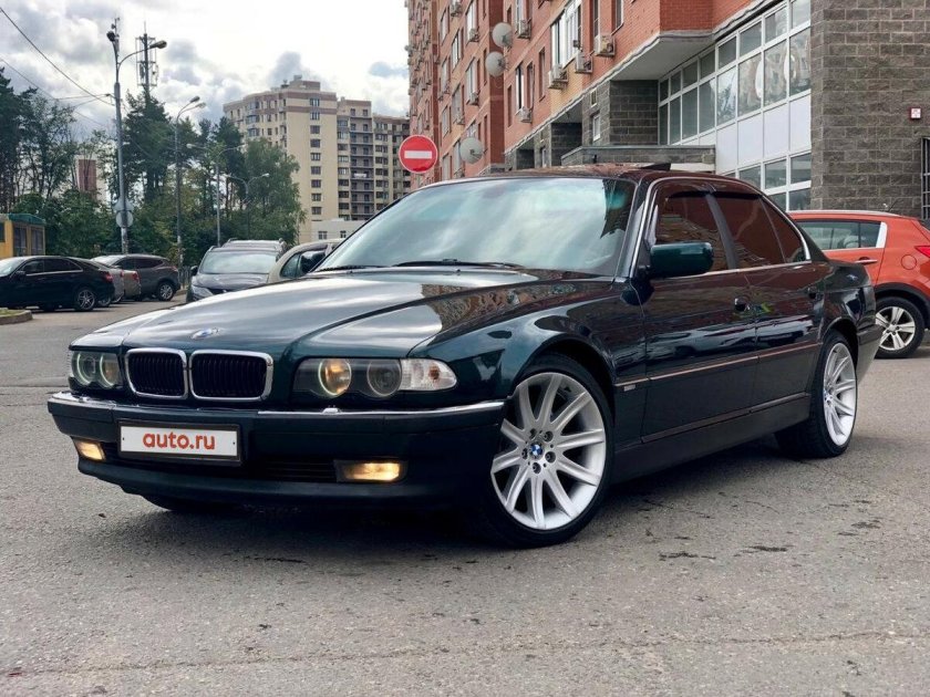 BMW 735i e38