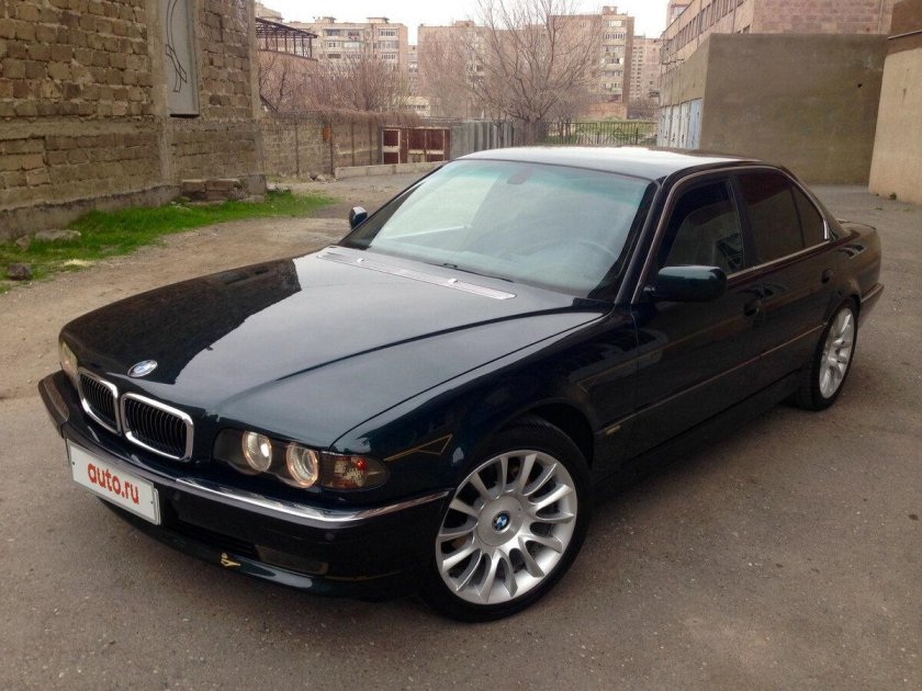BMW 7 1998