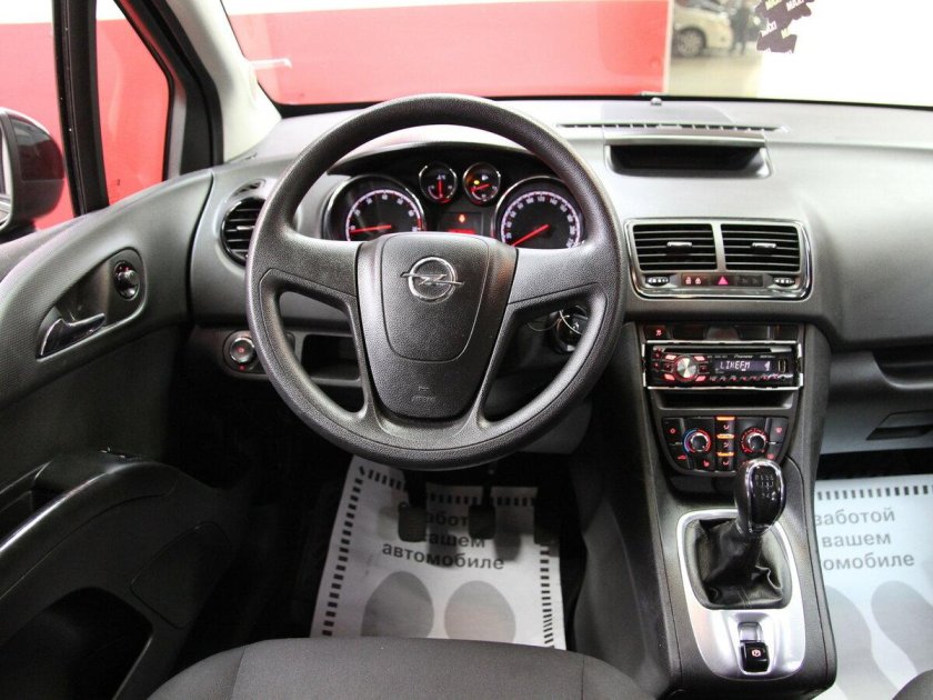 Opel Meriva 2012 салон