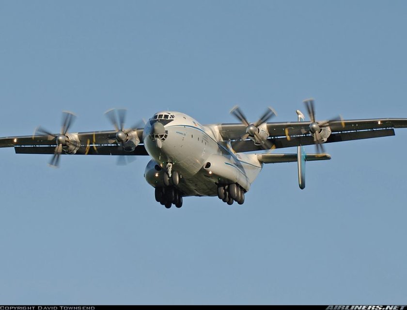 Самолёт Антей АН-22